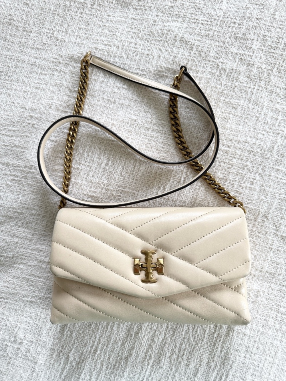 Tory Burch Kira Small Quilted Chevron Leather Crossbody - Cream